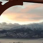Dom Z Widokiem Na Wierchy - Panorama Na Tatry - Traditional Folk House *